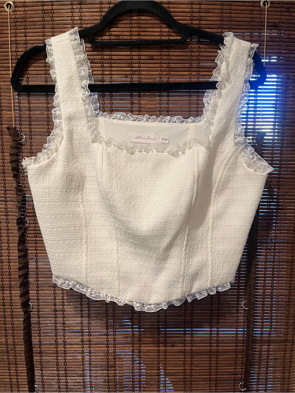 All in Favor White Lace-Trim Square Neck Cropped Tank